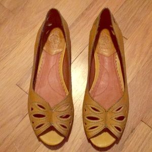 Lucky Brand yellow leather flat